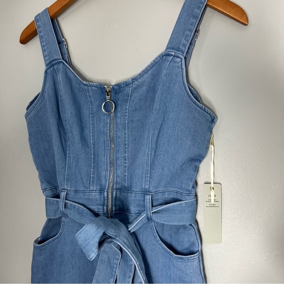 IRIS Basic Women's Blue Denim Belted Jumpsuit NWT - Picture 2 of 8
